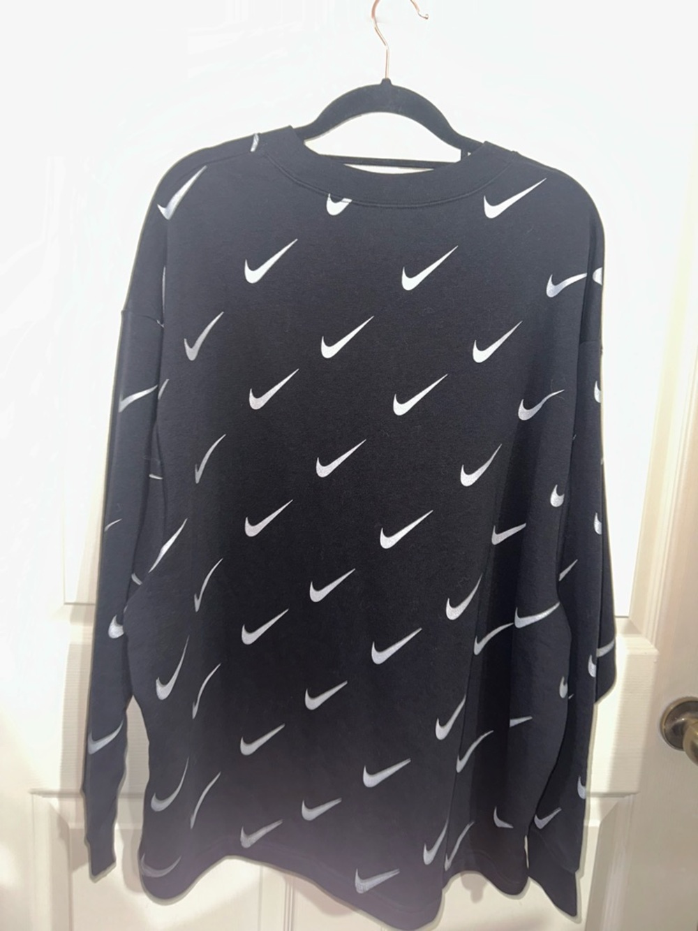 Nike Black Crewneck with Repeated White Swoosh Pattern NWOT L athleisure gym - Picture 8 of 9